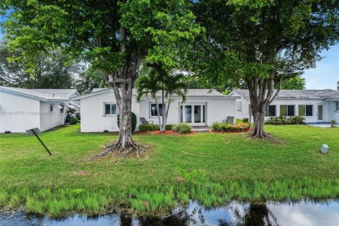 House in Plantation, Florida 2 bedrooms, 133.59 sq.m. № 1781797 - photo 29