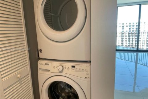 Appartement à louer à Doral, Floride: 2 chambres, 88.26 m2 № 1961178 - photo 17