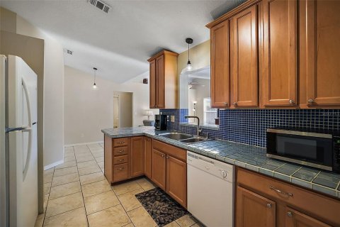 Villa ou maison à louer à Minneola, Floride: 3 chambres, 147.44 m2 № 2412657 - photo 19
