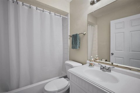 Villa ou maison à louer à Minneola, Floride: 3 chambres, 147.44 m2 № 2412657 - photo 29