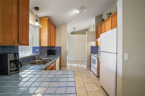 Villa ou maison à louer à Minneola, Floride: 3 chambres, 147.44 m2 № 2412657 - photo 16