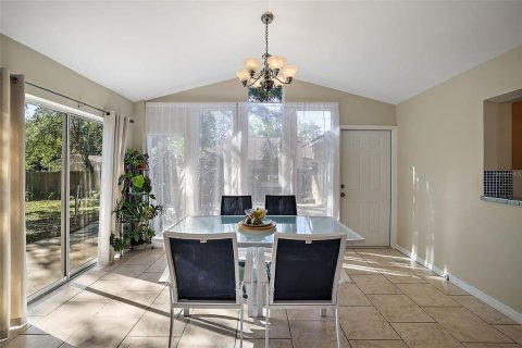 Villa ou maison à louer à Minneola, Floride: 3 chambres, 147.44 m2 № 2412657 - photo 14