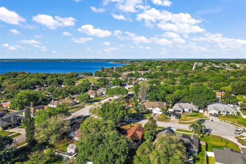 Villa ou maison à louer à Minneola, Floride: 3 chambres, 147.44 m2 № 2412657 - photo 4