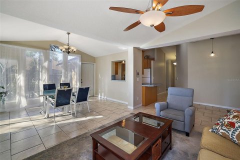 Villa ou maison à louer à Minneola, Floride: 3 chambres, 147.44 m2 № 2412657 - photo 13