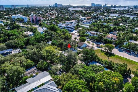 House in Fort Lauderdale, Florida 4 bedrooms, 367.99 sq.m. № 1182094 - photo 1