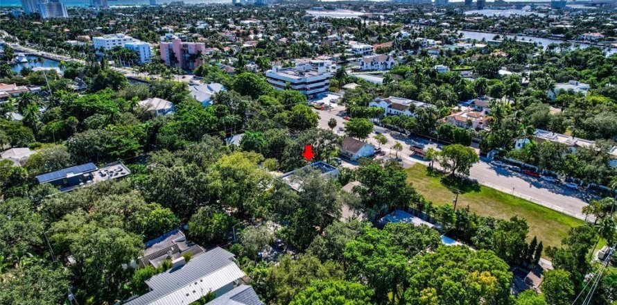 Villa ou maison à Fort Lauderdale, Floride 4 chambres, 367.99 m2 № 1182094