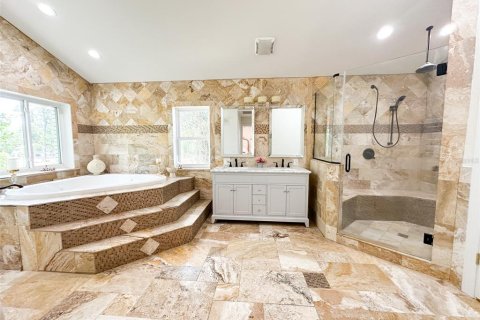 Villa ou maison à vendre à Valrico, Floride: 6 chambres, 627.93 m2 № 2396701 - photo 25