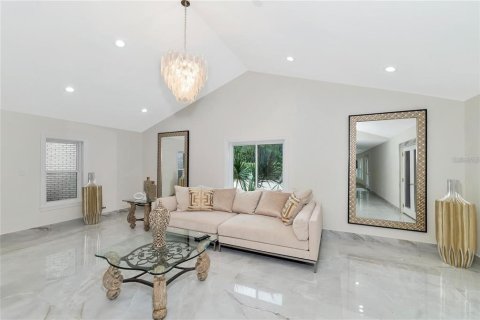 Villa ou maison à vendre à Valrico, Floride: 6 chambres, 627.93 m2 № 2396701 - photo 14