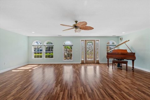 Casa en venta en Saint Petersburg, Florida, 5 dormitorios, 252.88 m2 № 1666082 - foto 12