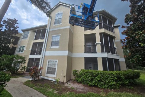 Condominio en alquiler en Sarasota, Florida, 2 dormitorios, 119.75 m2 № 1849899 - foto 1