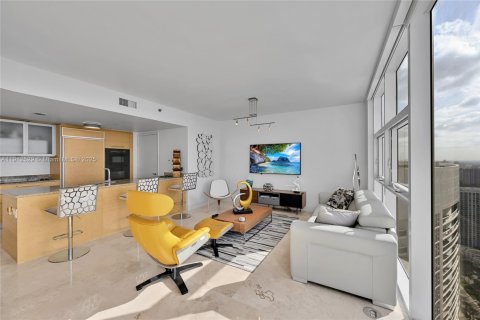 Condo in Hallandale Beach, Florida, 1 bedroom № 1966878 - photo 21