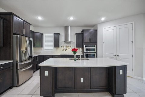 House in Oviedo, Florida 4 bedrooms, 268.95 sq.m. № 1894591 - photo 13