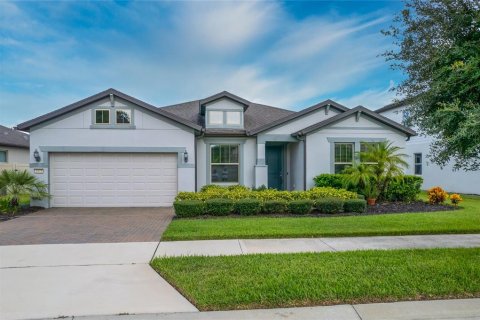 House in Oviedo, Florida 4 bedrooms, 268.95 sq.m. № 1894591 - photo 2