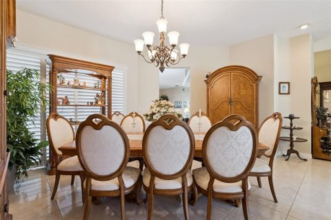 House in Mount Dora, Florida 4 bedrooms, 236.34 sq.m. № 2218507 - photo 6