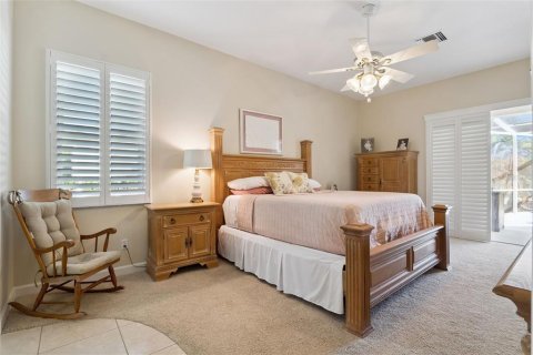 House in Mount Dora, Florida 4 bedrooms, 236.34 sq.m. № 2218507 - photo 23