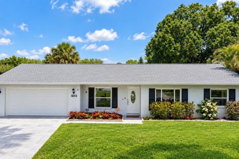 Casa en Tampa, Florida 4 dormitorios, 199.74 m2 № 2381071