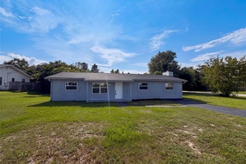 Casa en Deltona, Florida 2 dormitorios, 112.6 m2 № 2312337