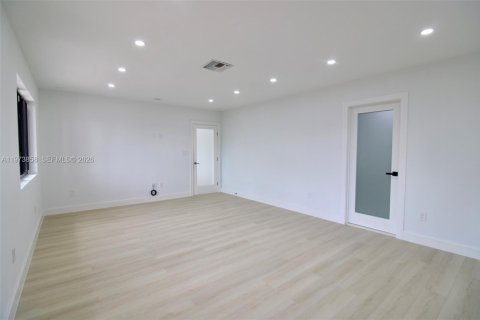 Casa en venta en Homestead, Florida, 3 dormitorios, 147.25 m2 № 2033596 - foto 14