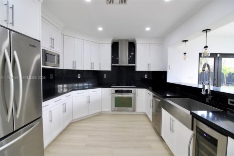 Casa en venta en Homestead, Florida, 3 dormitorios, 147.25 m2 № 2033596 - foto 20