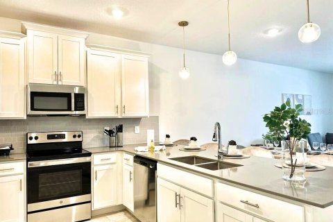 Condominio en alquiler en Davenport, Florida, 3 dormitorios, 166.11 m2 № 1915825 - foto 10