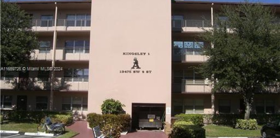 Condo in Pembroke Pines, Florida, 2 bedrooms  № 1811780