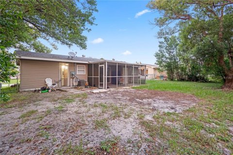 Casa en alquiler en Spring Hill, Florida, 2 dormitorios, 80.27 m2 № 1903331 - foto 9