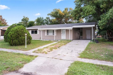 Casa en alquiler en Spring Hill, Florida, 2 dormitorios, 80.27 m2 № 1903331 - foto 5