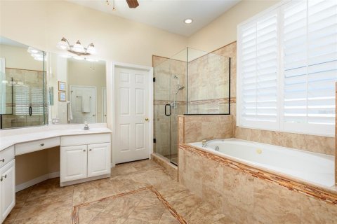 Villa ou maison à vendre à Lake Mary, Floride: 4 chambres, 261.33 m2 № 2356733 - photo 19
