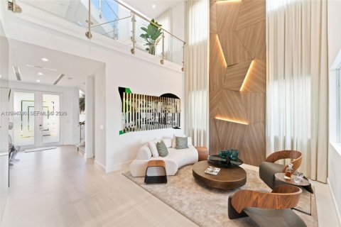 Casa en venta en Doral, Florida, 5 dormitorios, 347.18 m2 № 2382714 - foto 7