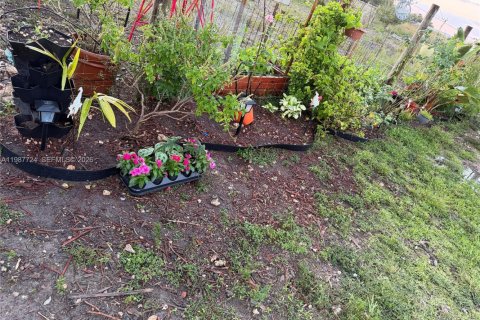 Купить коммерческую недвижимость в Майами, Флорида № 2057795 - фото 26