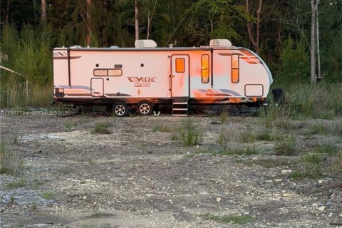 Купить коммерческую недвижимость в Майами, Флорида № 2057795 - фото 24