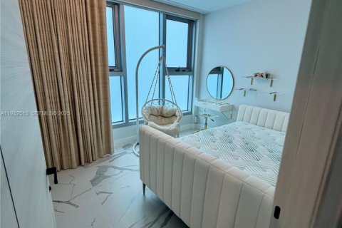 Condo in Miami Beach, Florida, 2 bedrooms  № 1991371 - photo 5