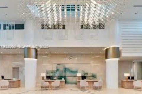 Condo in Miami Beach, Florida, 2 bedrooms  № 1991371 - photo 20