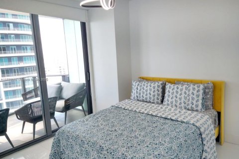 Condo in Miami, Florida, 1 bedroom  № 1933998 - photo 7
