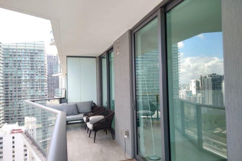 Condo in Miami, Florida, 1 bedroom  № 1933998 - photo 8