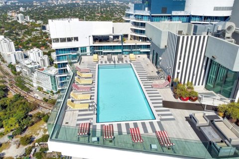 Condo in Miami, Florida, 1 bedroom  № 1933998 - photo 24