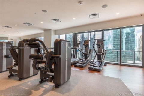 Condo in Miami, Florida, 1 bedroom  № 1933998 - photo 17