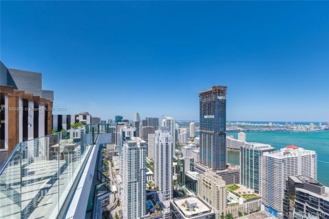 Condo in Miami, Florida, 1 bedroom  № 1933998 - photo 22