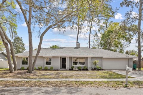 House in Longwood, Florida 4 bedrooms, 170.01 sq.m. № 1519325 - photo 1