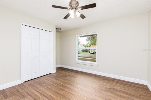 House in Longwood, Florida 4 bedrooms, 170.01 sq.m. № 1519325 - photo 18