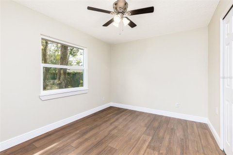 House in Longwood, Florida 4 bedrooms, 170.01 sq.m. № 1519325 - photo 15