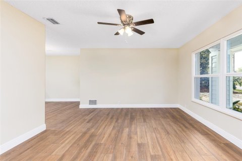 House in Longwood, Florida 4 bedrooms, 170.01 sq.m. № 1519325 - photo 8