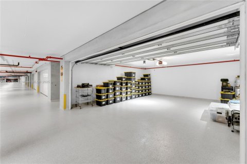 Copropriété à vendre à Miami, Floride: 5 chambres, 463.21 m2 № 1715847 - photo 20
