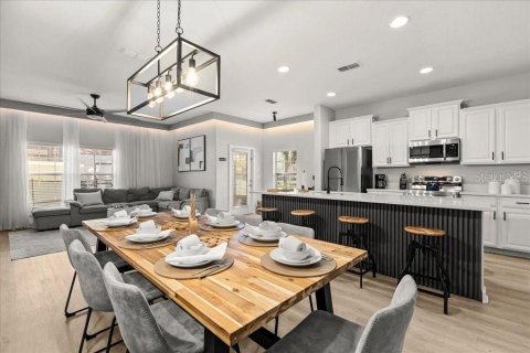 Adosado en venta en Kissimmee, Florida, 5 dormitorios, 188.03 m2 № 2345079 - foto 14