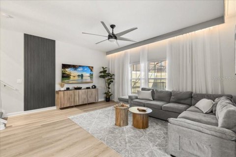 Adosado en venta en Kissimmee, Florida, 5 dormitorios, 188.03 m2 № 2345079 - foto 8