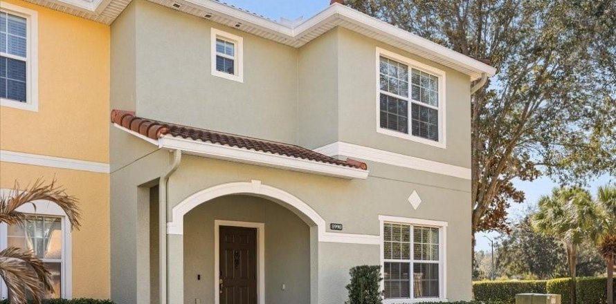 Adosado en Kissimmee, Florida 5 dormitorios, 188.03 m2 № 2345079