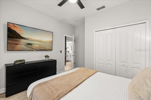 Adosado en venta en Kissimmee, Florida, 5 dormitorios, 188.03 m2 № 2345079 - foto 18
