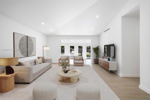 House in Miami Springs, Florida 4 bedrooms, 240.8 sq.m. № 1942252 - photo 6
