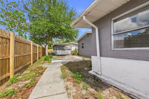 Apartment in Tarpon Springs, Florida 3 bedrooms, 119.84 sq.m. № 2215717 - photo 23