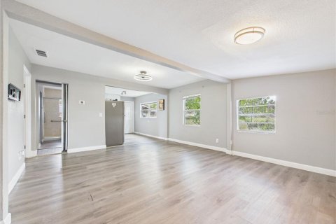 Apartment in Tarpon Springs, Florida 3 bedrooms, 119.84 sq.m. № 2215717 - photo 14